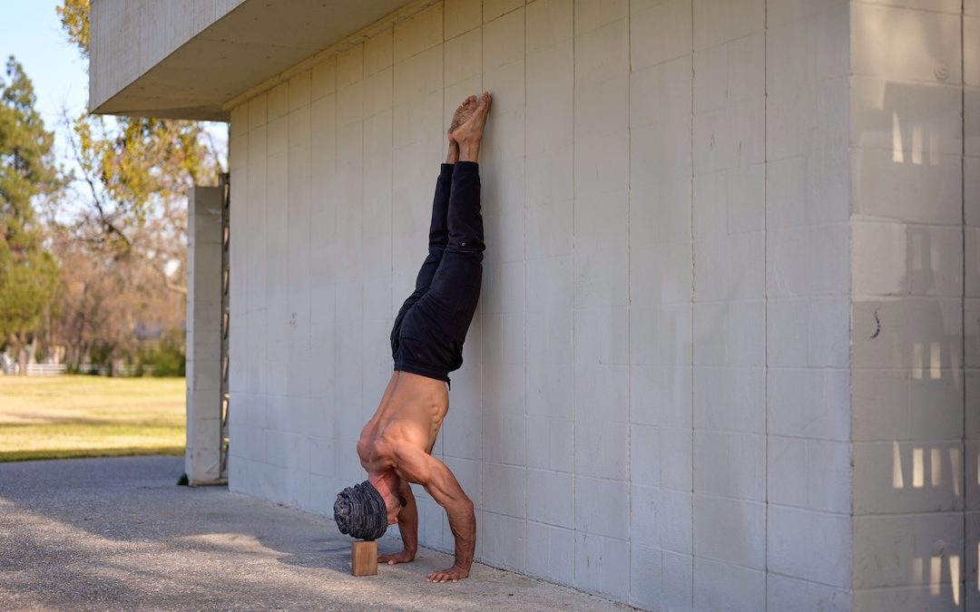 Handstand Push-up – Wall Facing to Target