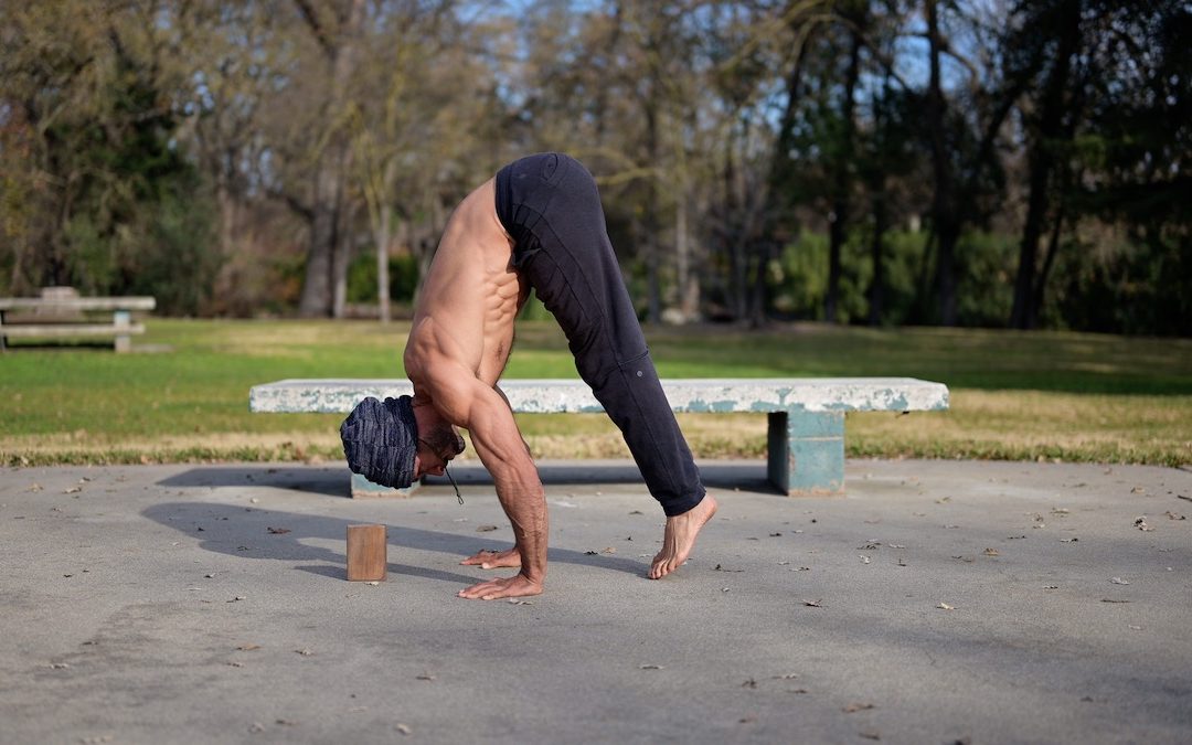 Pike Handstand Push-up to Target